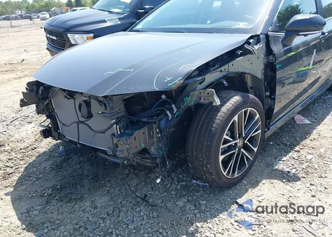 2025 Toyota Camry Xle from USA, damaged, VIN 4T1DBADK2SU509561
